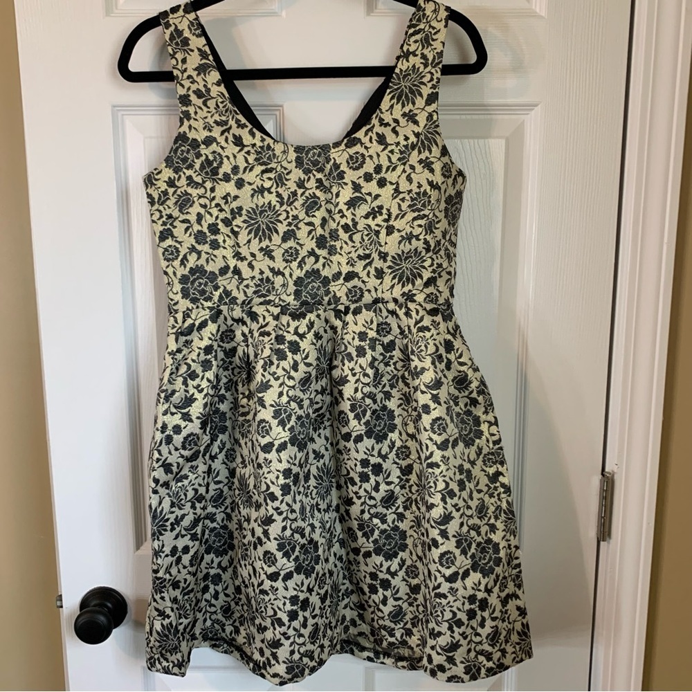 Jack by BB Dakota Sparkling Champagne Floral Cocktail Dress, size 8 - Picture 8 of 9